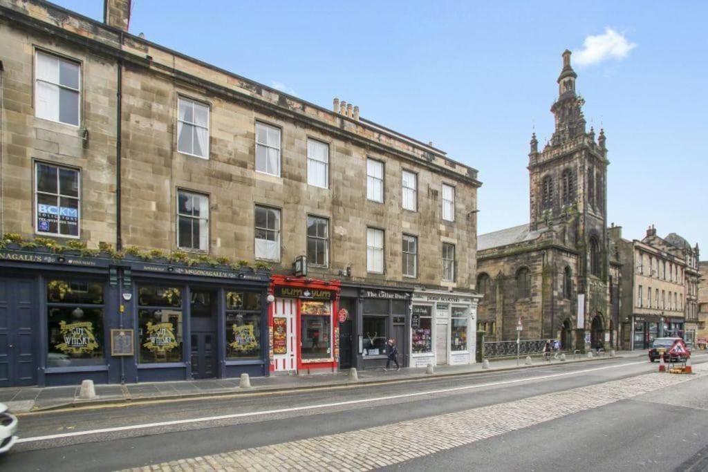George IV Bridge - Superbly Located 3 Bedroom! 에든버러 외부 사진